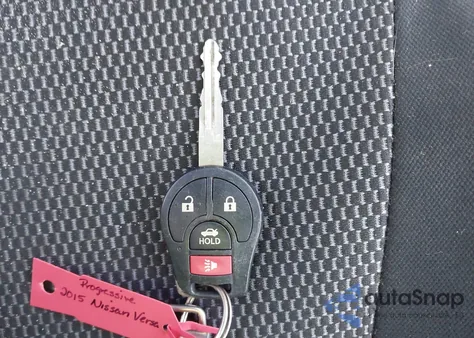 2015 Nissan Versa 1.6 Sv z USA, uszkodzony, nr VIN 3N1CN7AP4FL800155